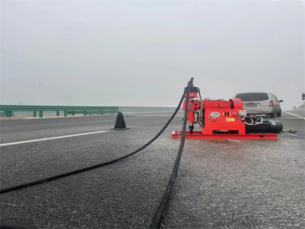 册亨马路路基路面开裂下沉注浆加固灌浆